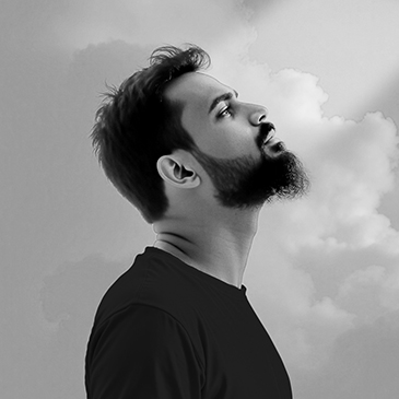 Mahmood Tariq Graphic designer